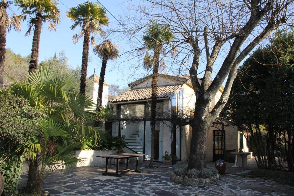 Les Montades Chambres d'Hôtes Anduze Extérieur photo